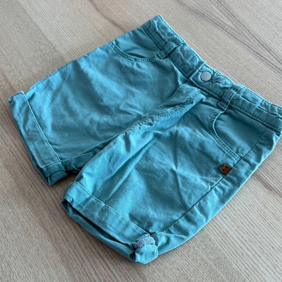 Obaibi - Short - Picture 2 of 6